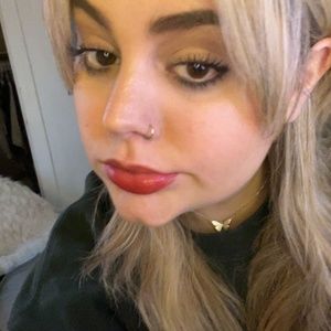 Meet your Posher, Julia :))